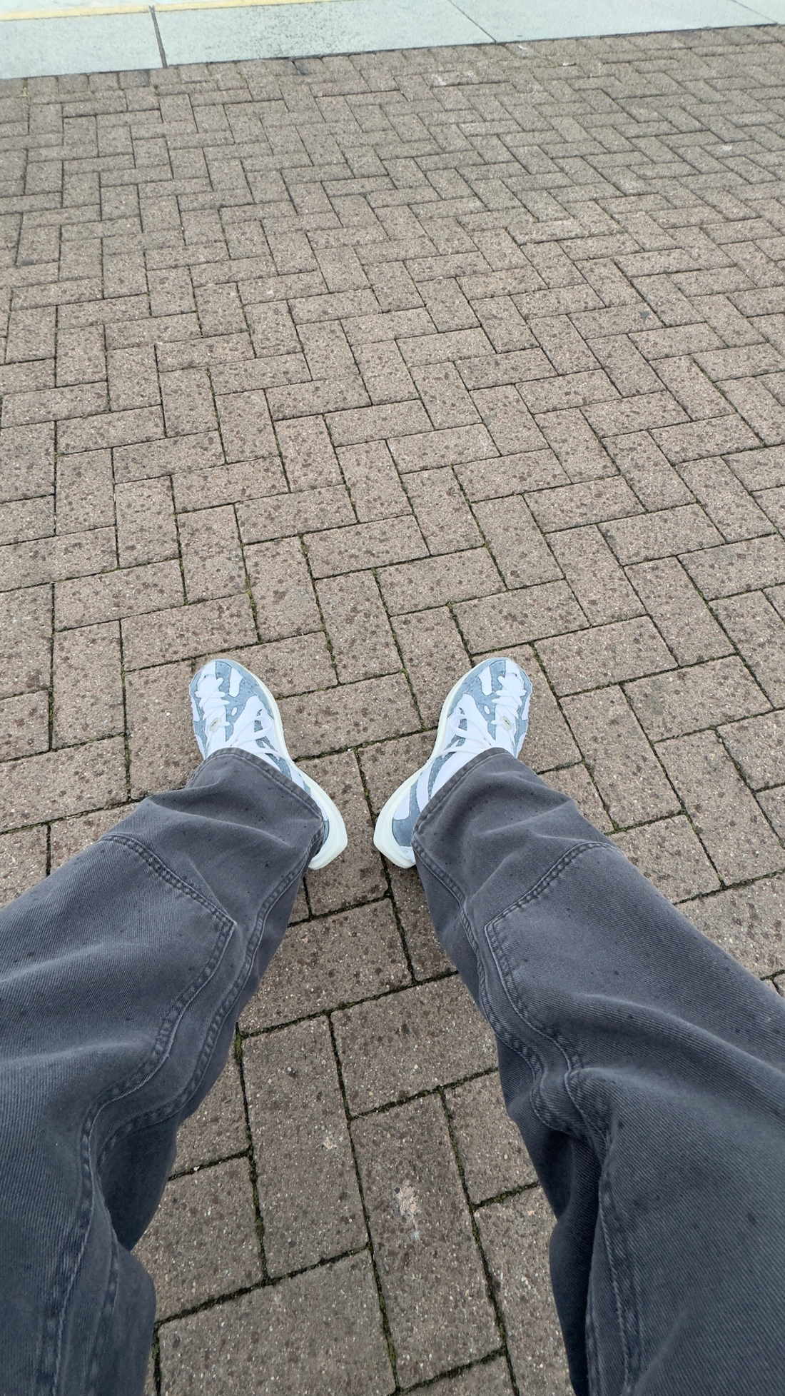 HURCN on a person’s feet.