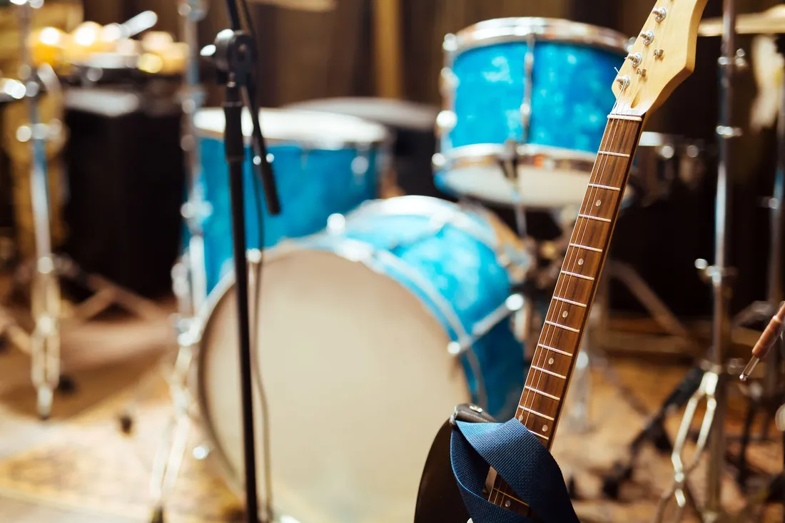 Drums and a guitar.