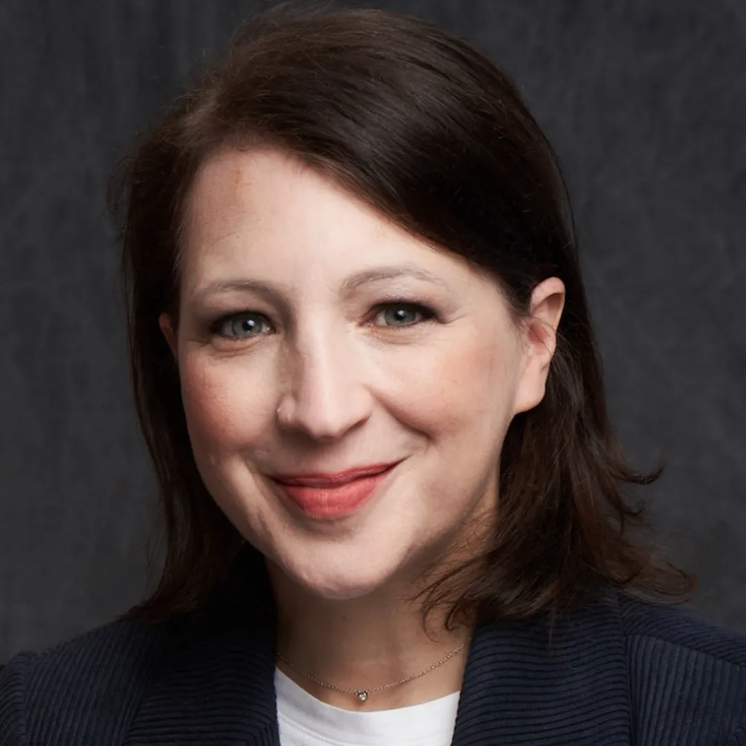 Headshot of Elle Key.